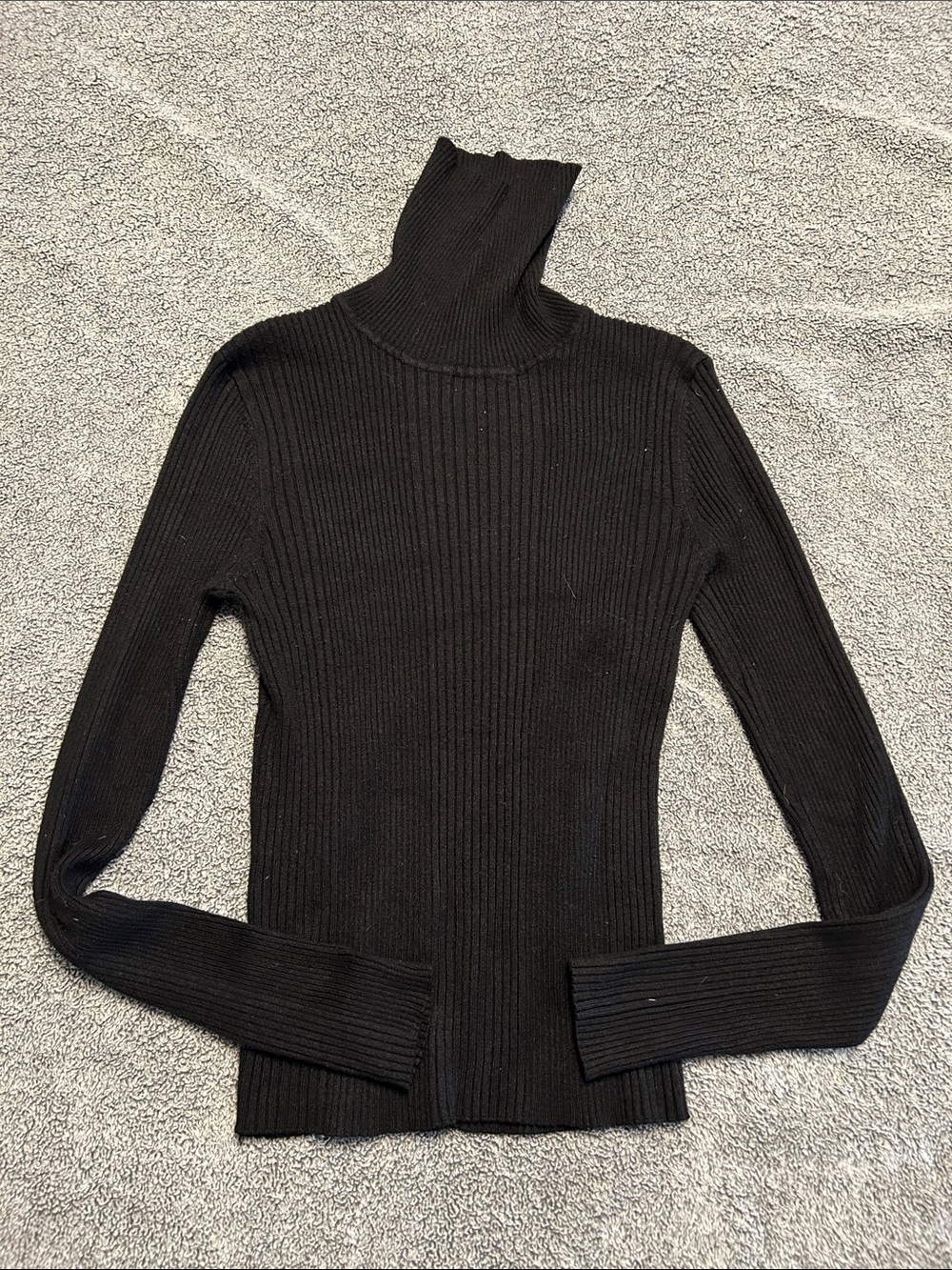 Hooked Up by IOT Black Ribbed Turtleneck Sweater